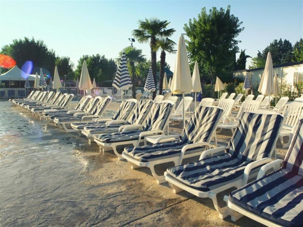 Butterfly Village 4*