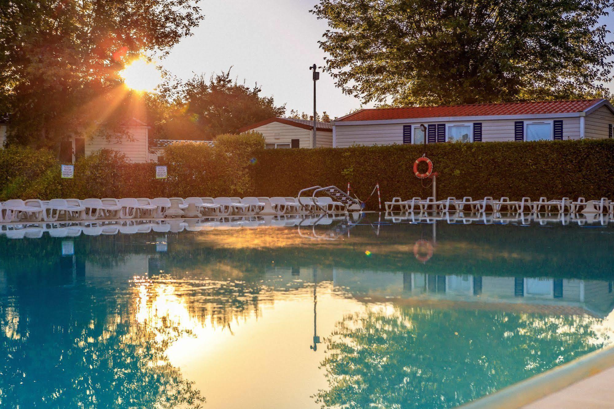 Camping Butterfly Village Peschiera del Garda
