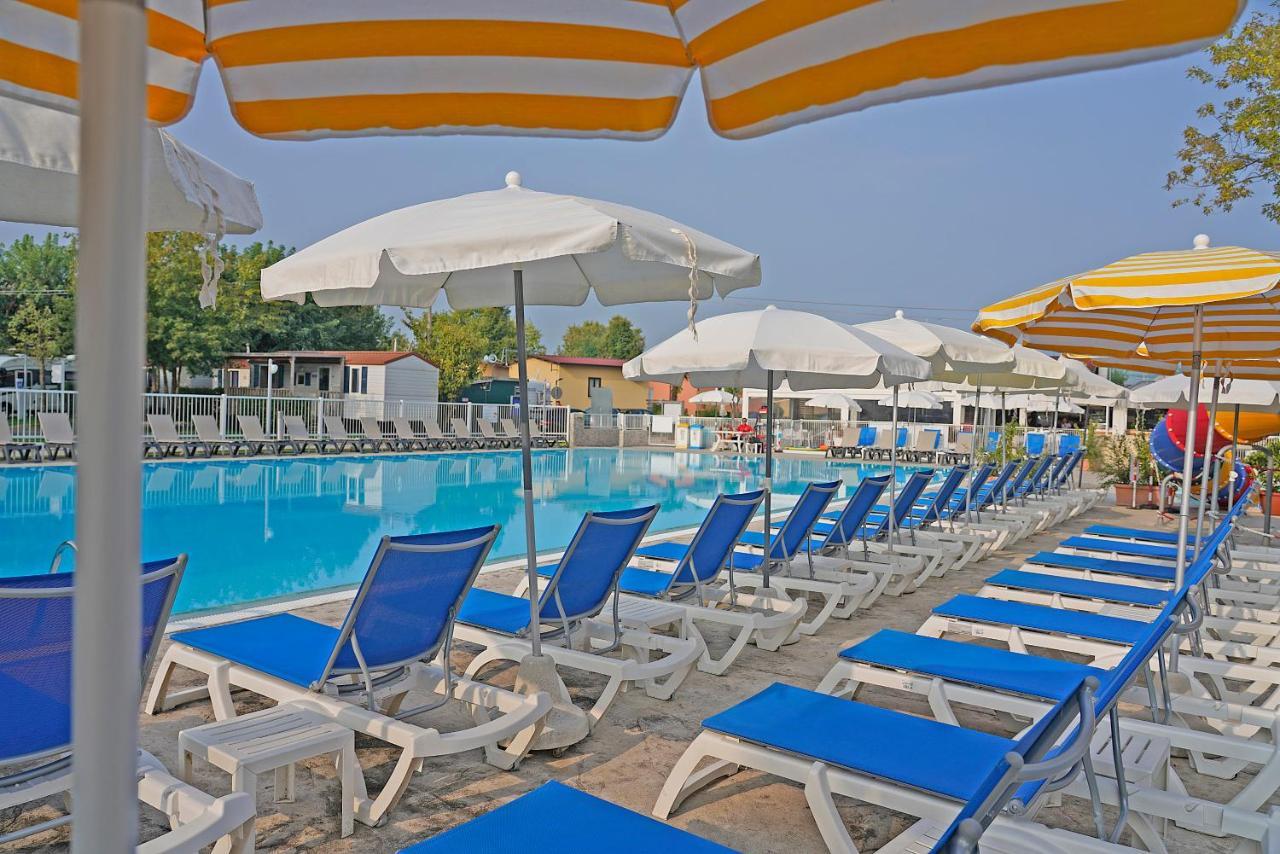 Butterfly Village 4*